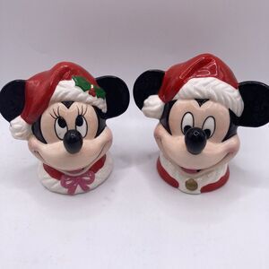 Vintage Mickey & Minnie Santa Christmas Salt & Pepper Shaker Disney Set Enesco